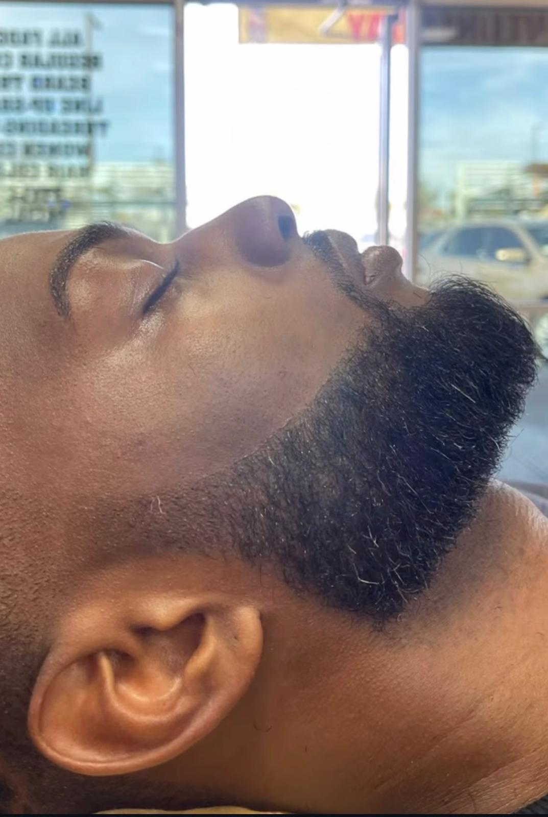 Sculpted beard line-up and shape